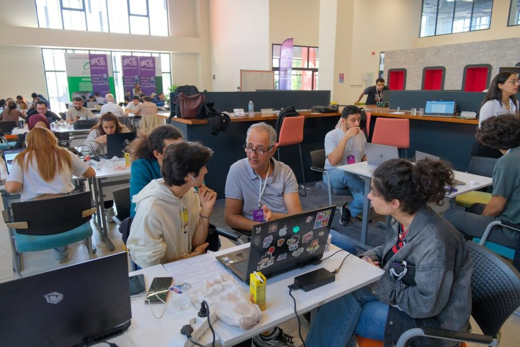 Digihack DIGIHACK4ANATOLIA GERÇEKLEŞTİ – MENTORLER - Teknokent