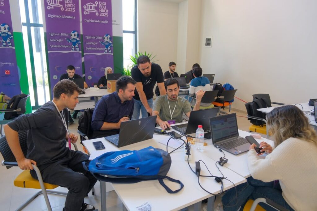Digihack DIGIHACK4ANATOLIA GERÇEKLEŞTİ – MENTORLER - Teknokent